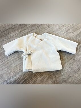 Makie Cream Wrap-Style Baby Jacket